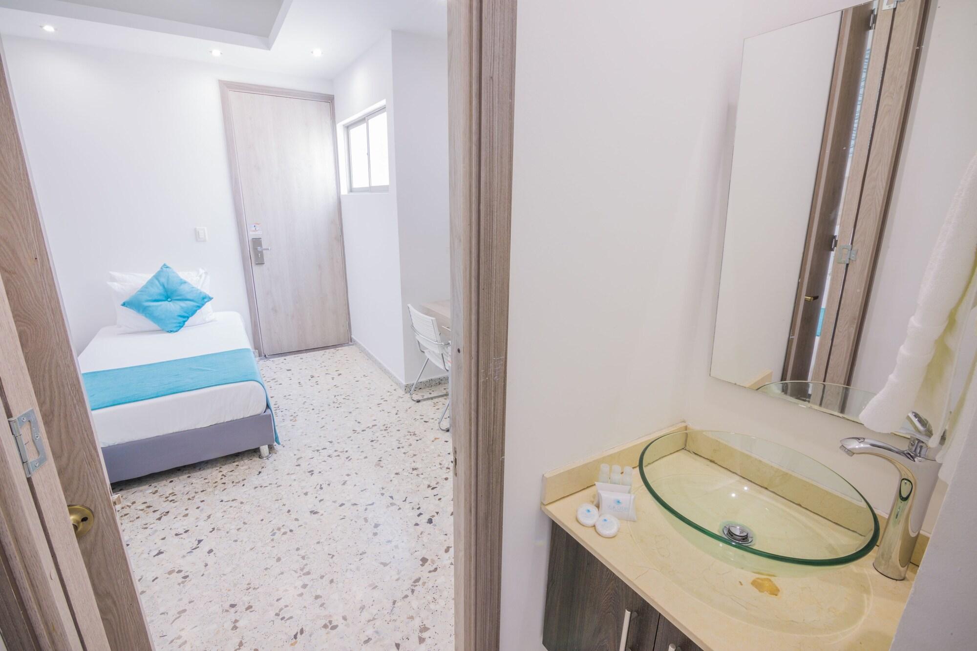 Velik Ocean Hotel Aeropuerto Cartagena ภายนอก รูปภาพ